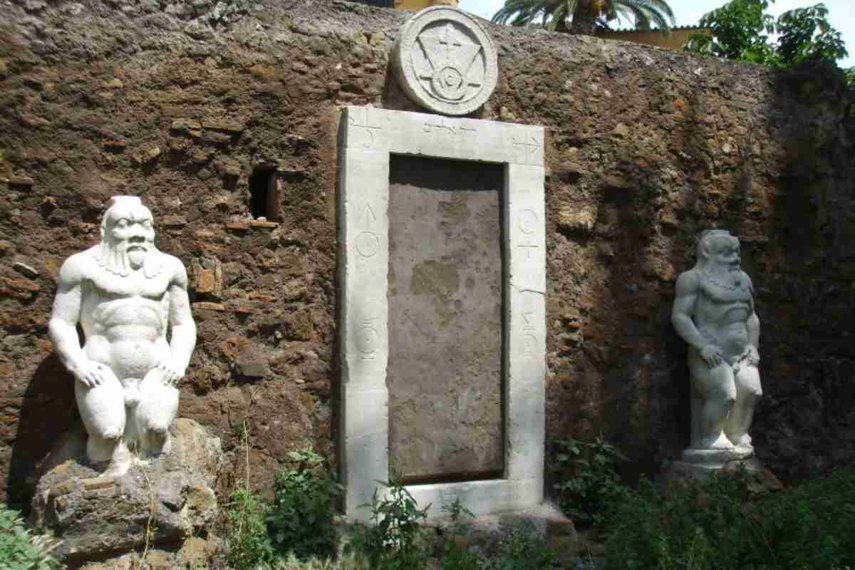 porta magica piazza vittorio