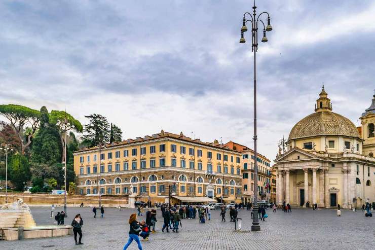 piazza del popolo magica